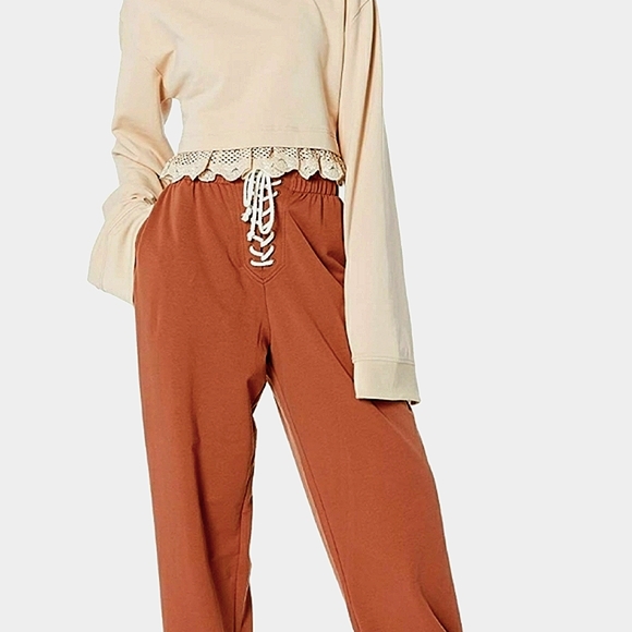 🔥Fenty🔥 Cropped Long Sleeve Sweatshirt - Picture 3 of 3